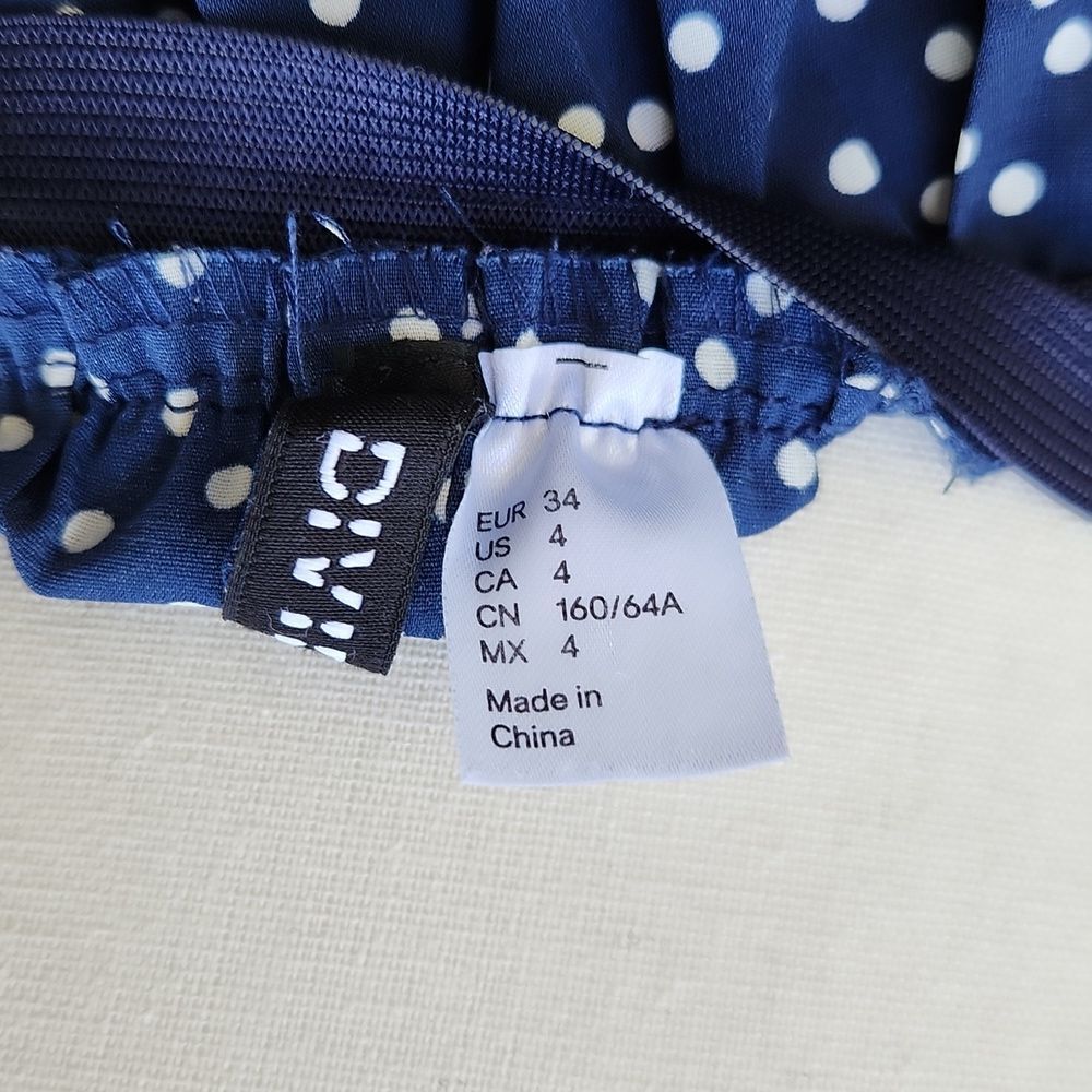 H&M Divided Polka Dot Mini Skirt - Picture 4 of 4